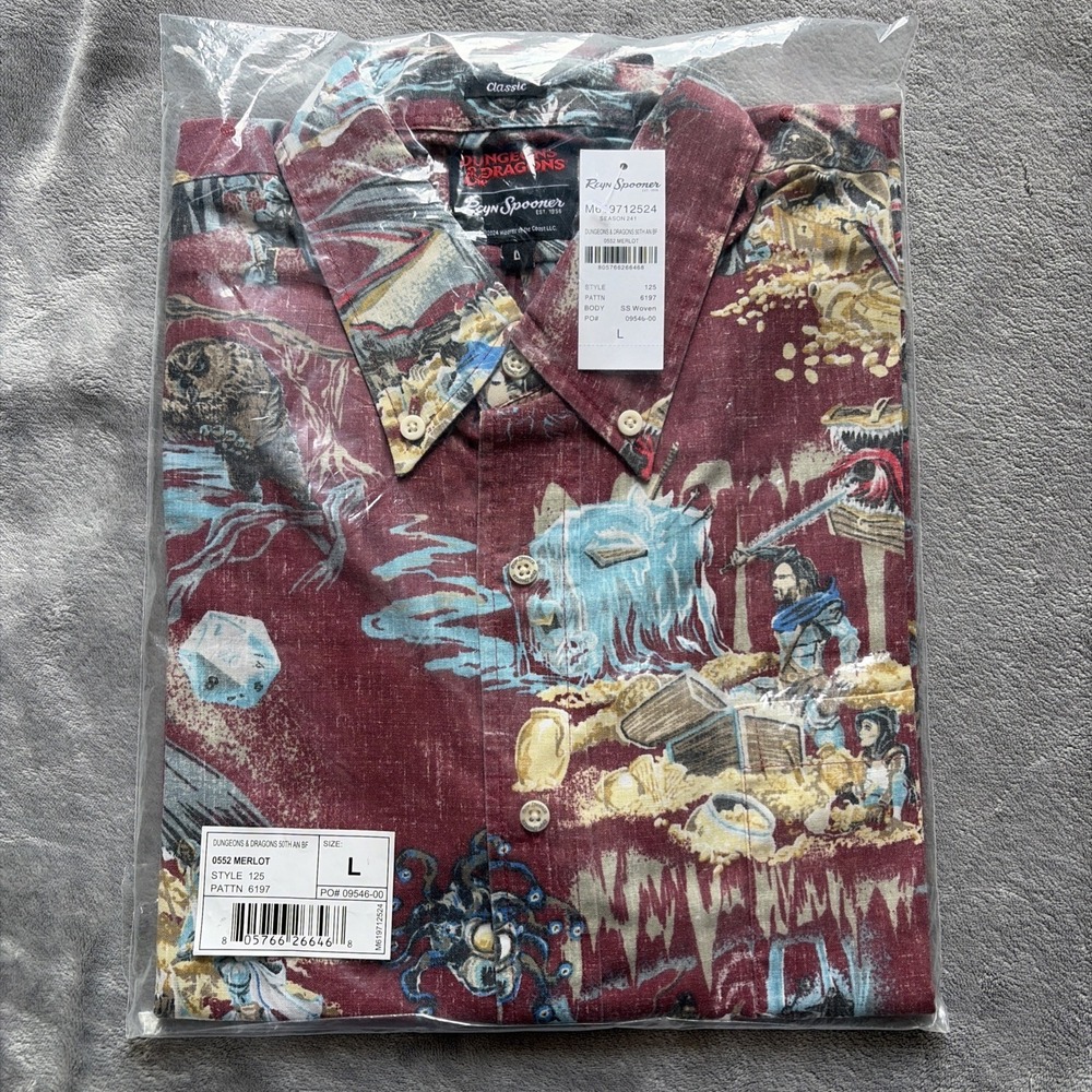 Reyn Spooner Dungeons & Dragons DnD Button Front Aloha Hawaiian Shirt Large NWT